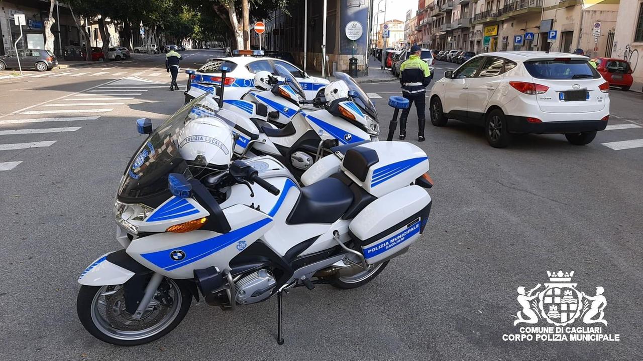 Cagliari, ubriaco e senza patente sullo scooter privo di assicurazione