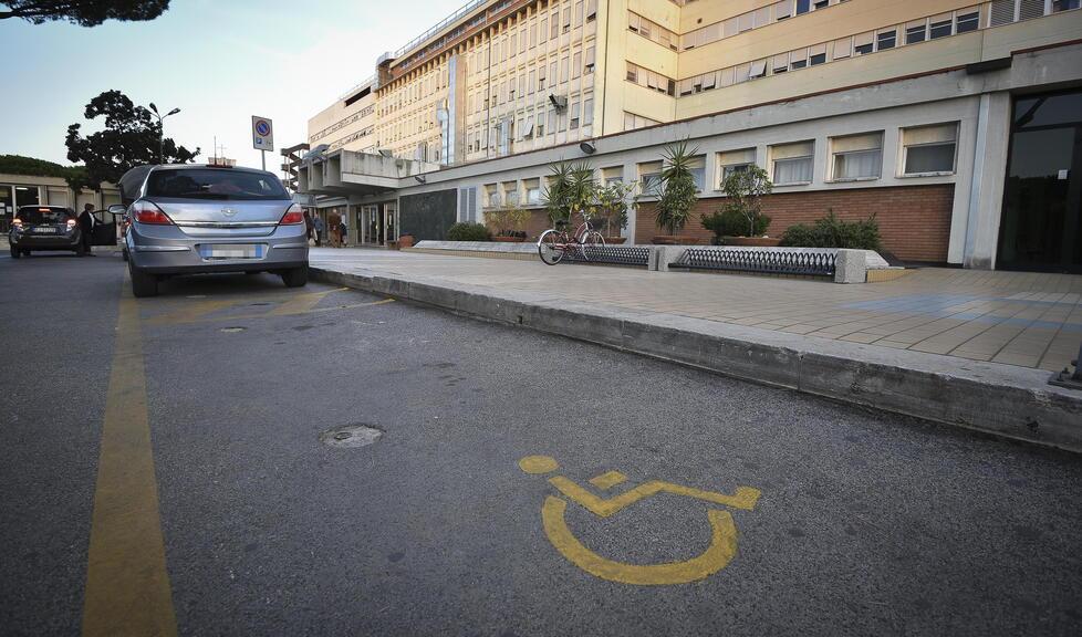L’ingresso dell’ospedale Misericordia di Grosseto (Foto Agenzia Bf)