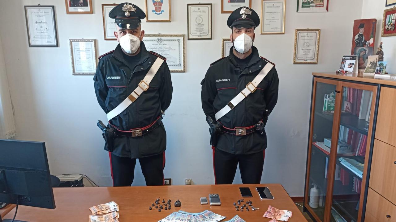 Reggiolo, fermato con le dosi di eroina: arrestato 44enne