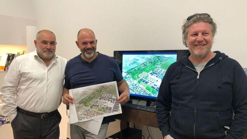 Il colonnello Biondi con gli architetti Rino Pagni e Alessandro Tolaini