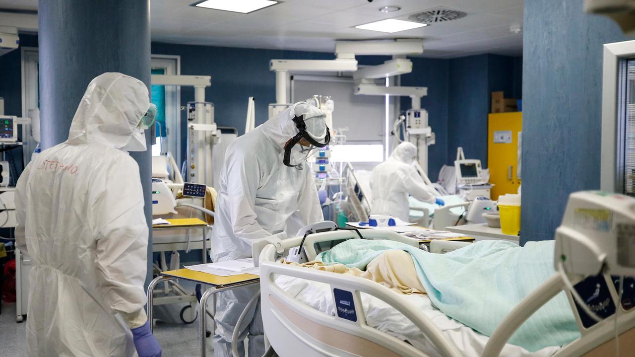 Covid, nel Ferrarese nessuna vittima e calano i casi attivi
