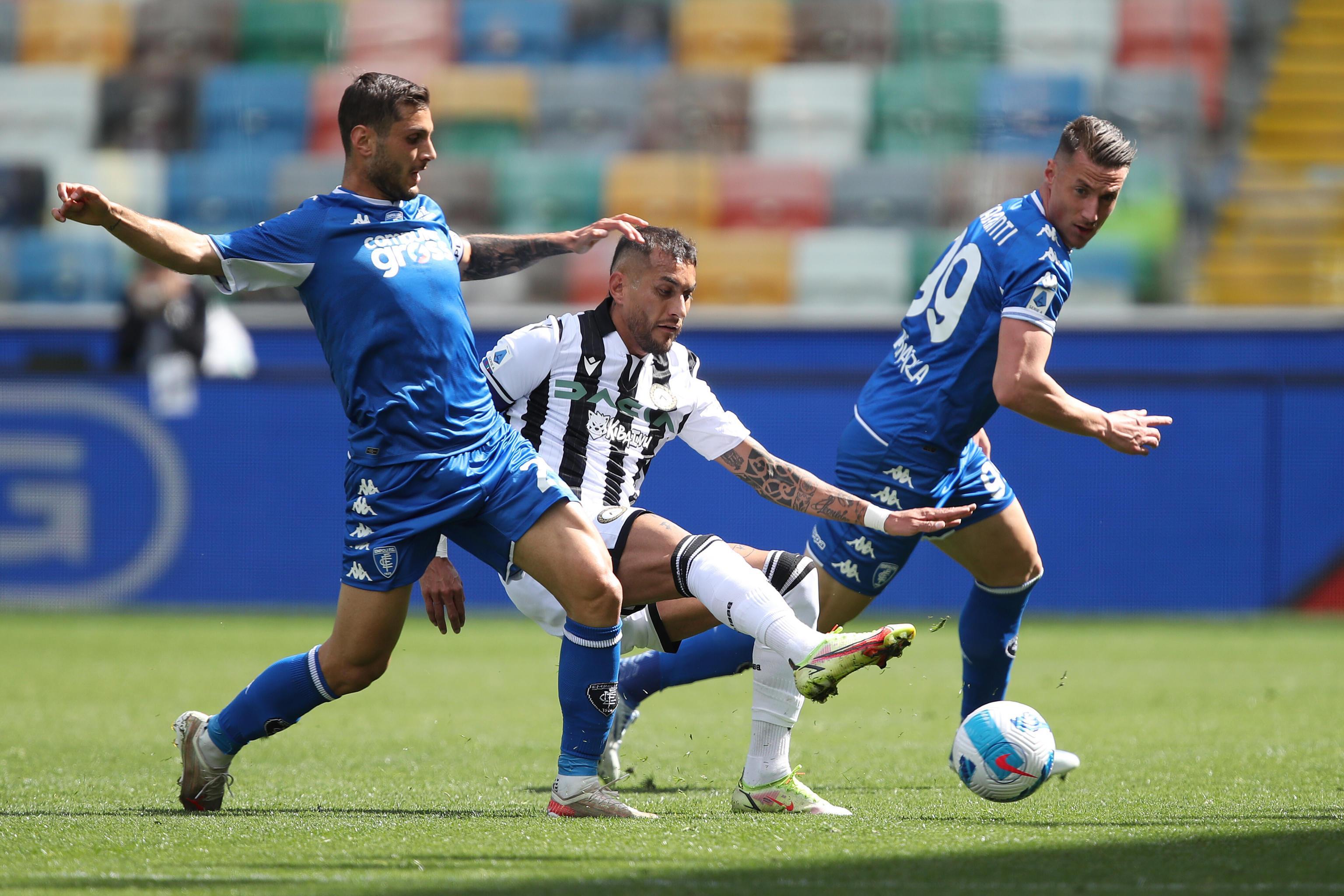 Bandinelli e Pinamonti contrastano Pereyra