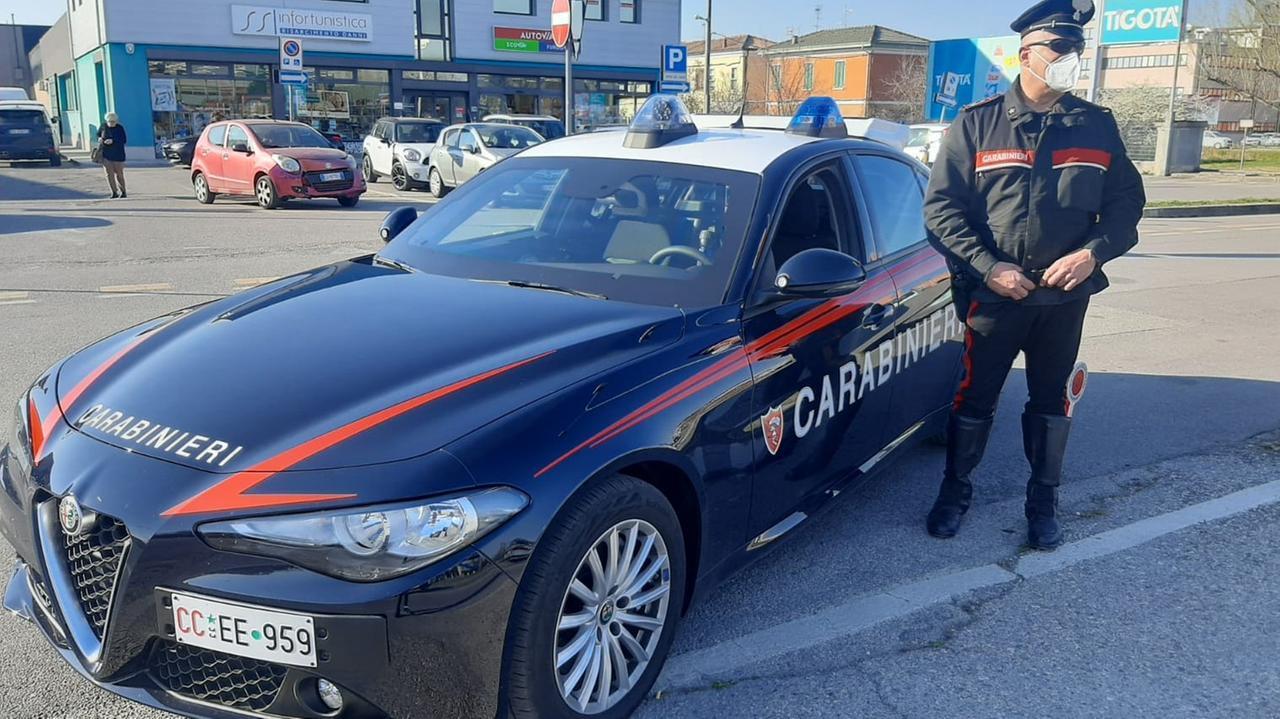 Una pattuglia dei carabinieri, foto archivio