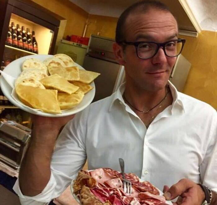 Modena. Scomparso a 48 anni Giovanni Nora, titolare e oste del ristorante Da Enzo 