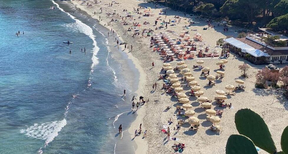 Navi, hotel e ristoranti a pieno regime: la Pasqua elbana è un anticipo d’estate