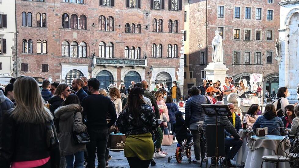 Il ponte lungo di Pasqua riporta i turisti a Lucca. «Siamo come nel 2019»