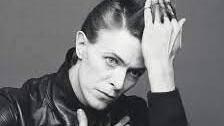 Ecco Bowie, il “divino alchimista”, il libro racconta il cuore nascosto del Duca Bianco