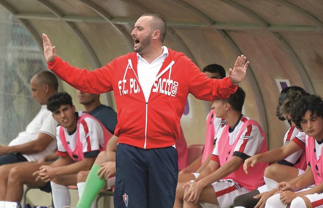 Il mister del Ponsacco, Livio Paci, che ha presentato l'esposto