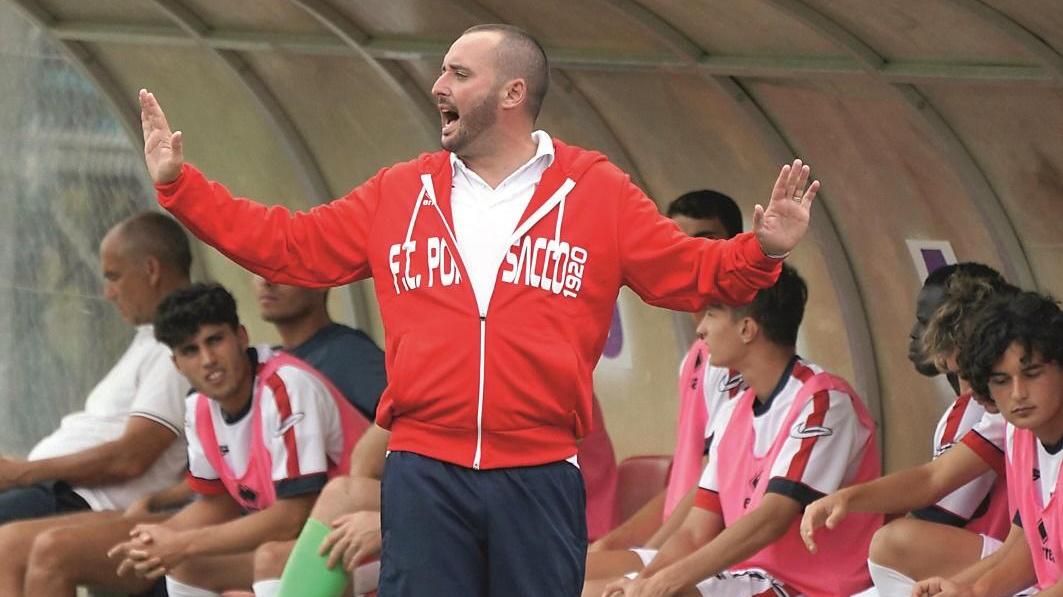 Il mister del Ponsacco, Livio Paci, che ha presentato l'esposto