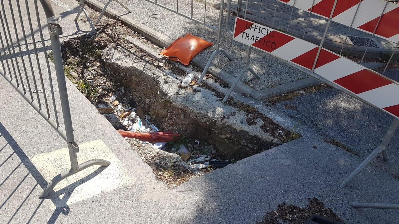 San Concordio, un anno con la voragine