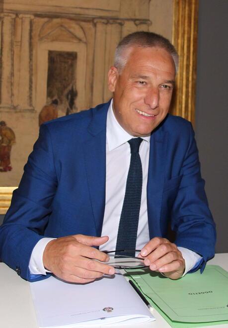 Scontro sulla sanità, Del Ghingaro lascia la presidenza della conferenza dei sindaci di Area Vasta 