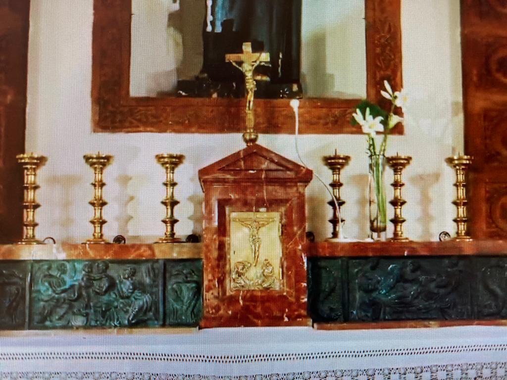 Grosseto: "colpo" anche in San Francesco, sparito un crocifisso in ottone dalla cappella di Sant'Antonio
