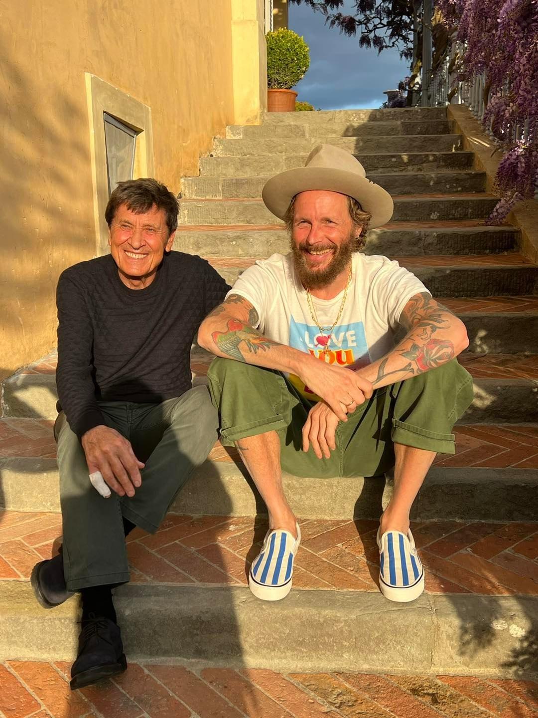 Jova e Morandi ancora insieme: la nuova canzone è pronta e "andrà forte" - Video