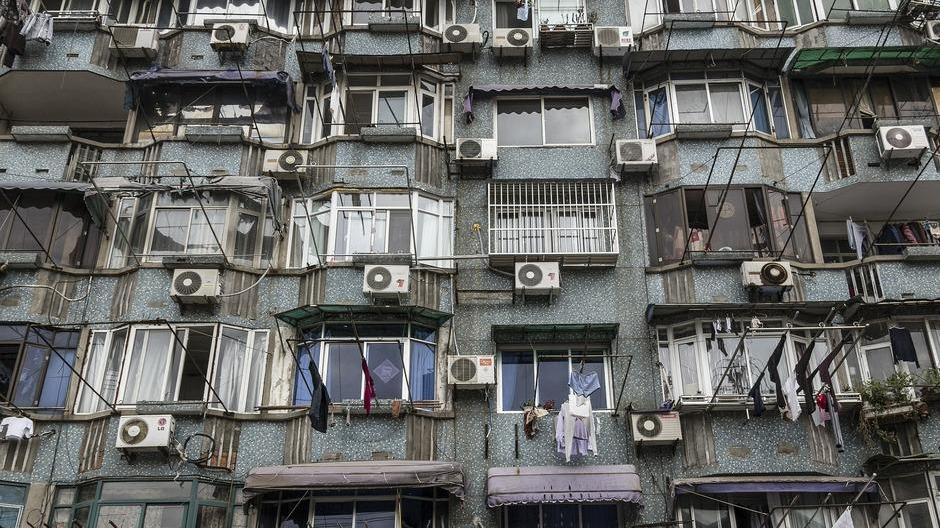 Modena, mai meno di 25 gradi negli uffici pubblici. La stretta sui condizionatori dal 1° maggio