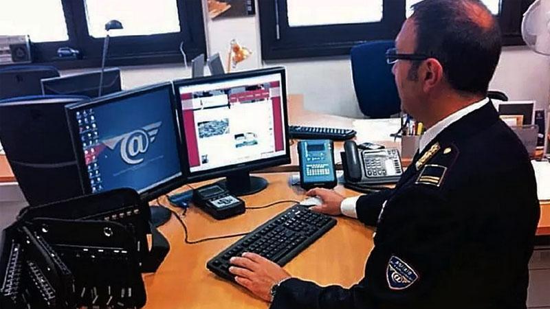 «Abbiamo sospeso la sua utenza». In Versilia torna la truffa con il falso sms