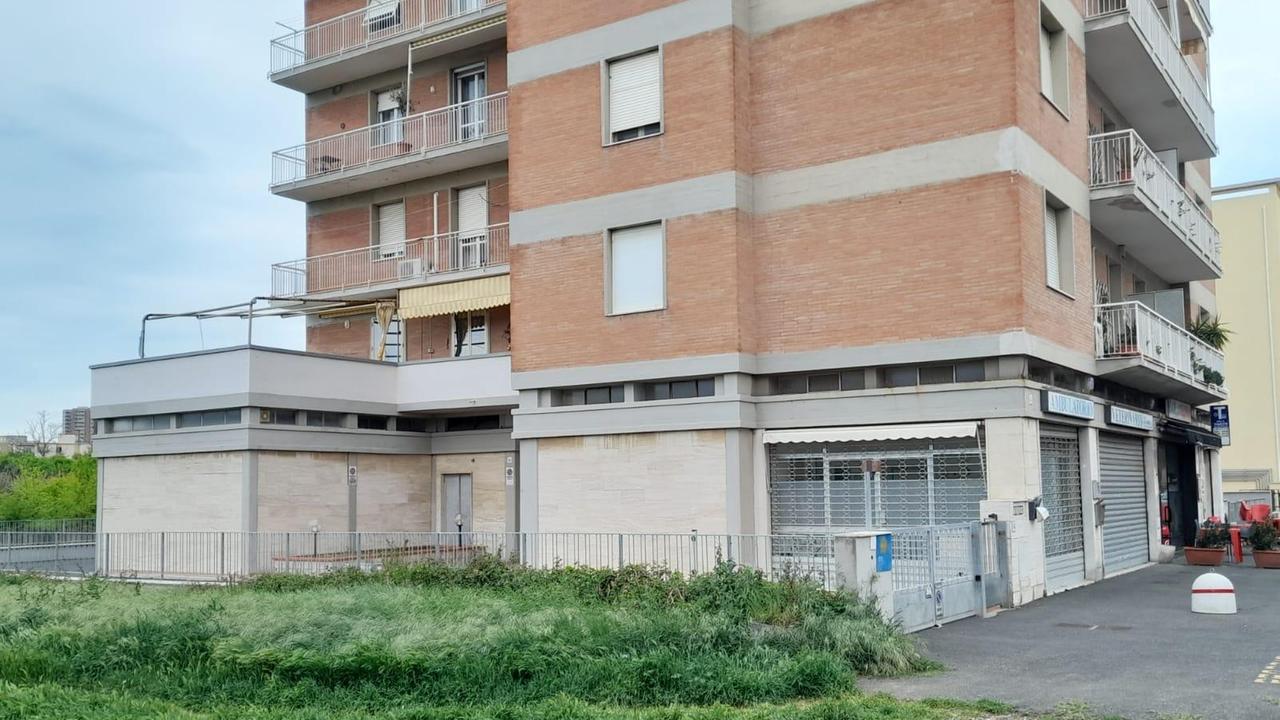 Lo stabile di via Piemonte dove è avvenuta la truffa