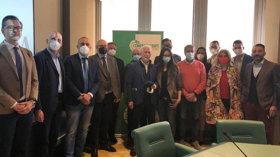 I promotori della ventesima edizione del Premio della ristorazione nelle Terre di Pisa che ieri mattina hanno partecipato alla conferenza stampa di presentazione alla Camera di commercio