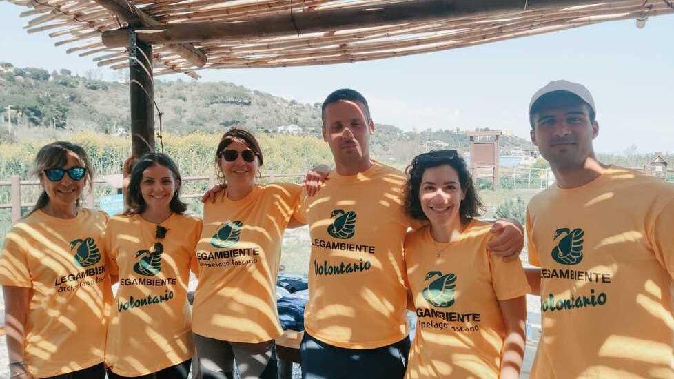 Mola, è un successo il primo campo del volontariato