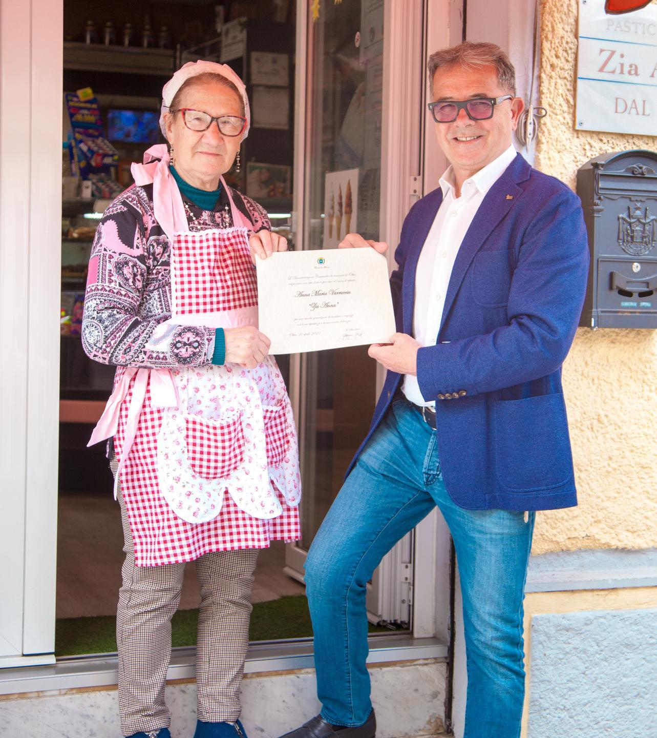 Le squisitezze di Zia Anna, 45 anni nel cuore di Olbia 