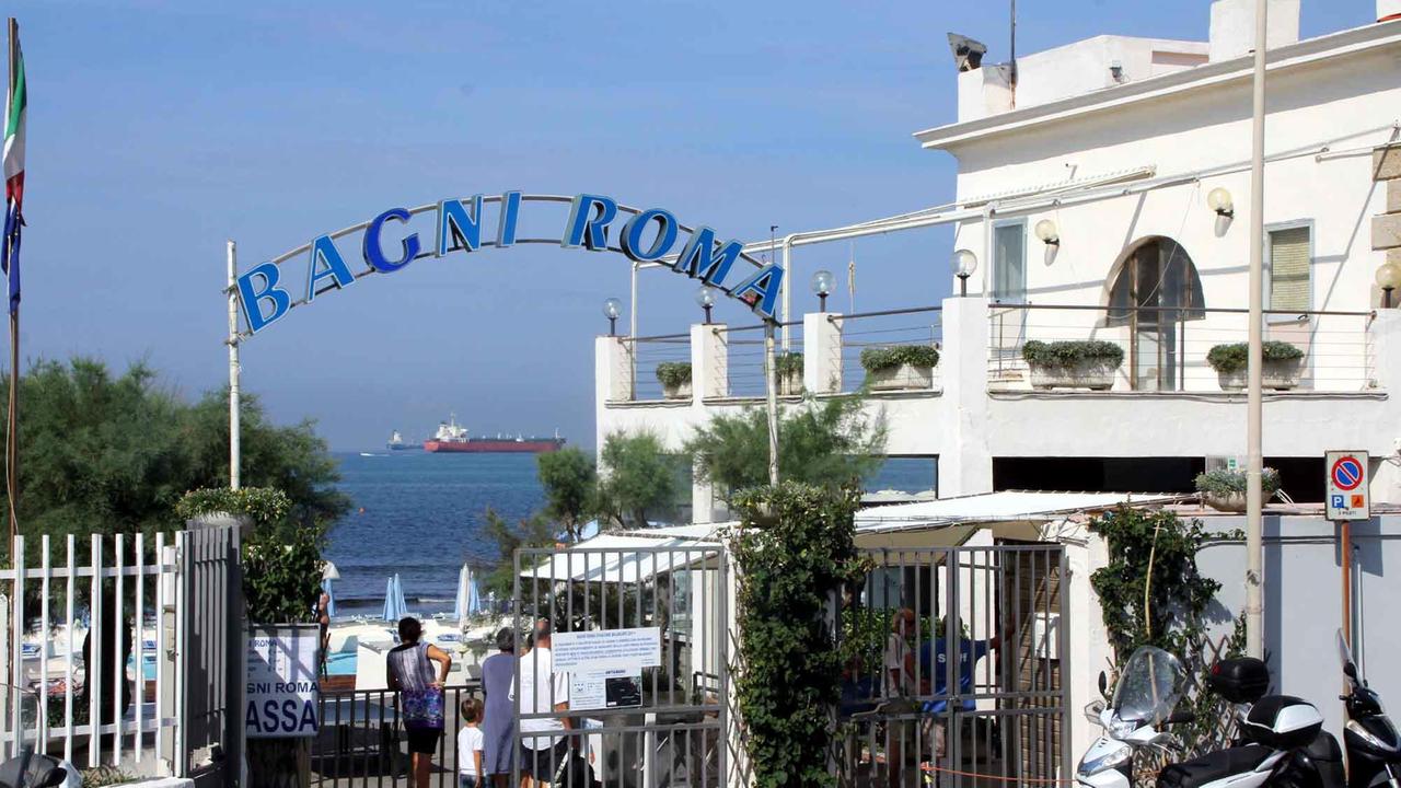 L'ingresso dei Bagni Roma