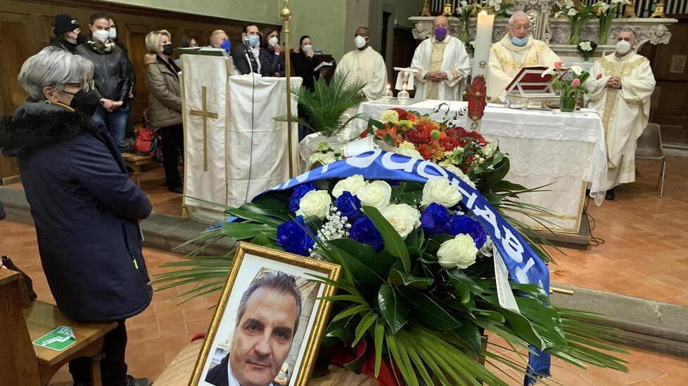 Il funerale di Lorenzo Giordano, nella chiesa di San Benedetto (FOTO NUCCI)