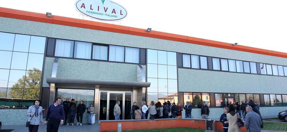 Lo stabilimento Alival di via Porrione, nella frazione di Albinatico a Ponte Buggianese (FOTO D’ARCHIVIO)