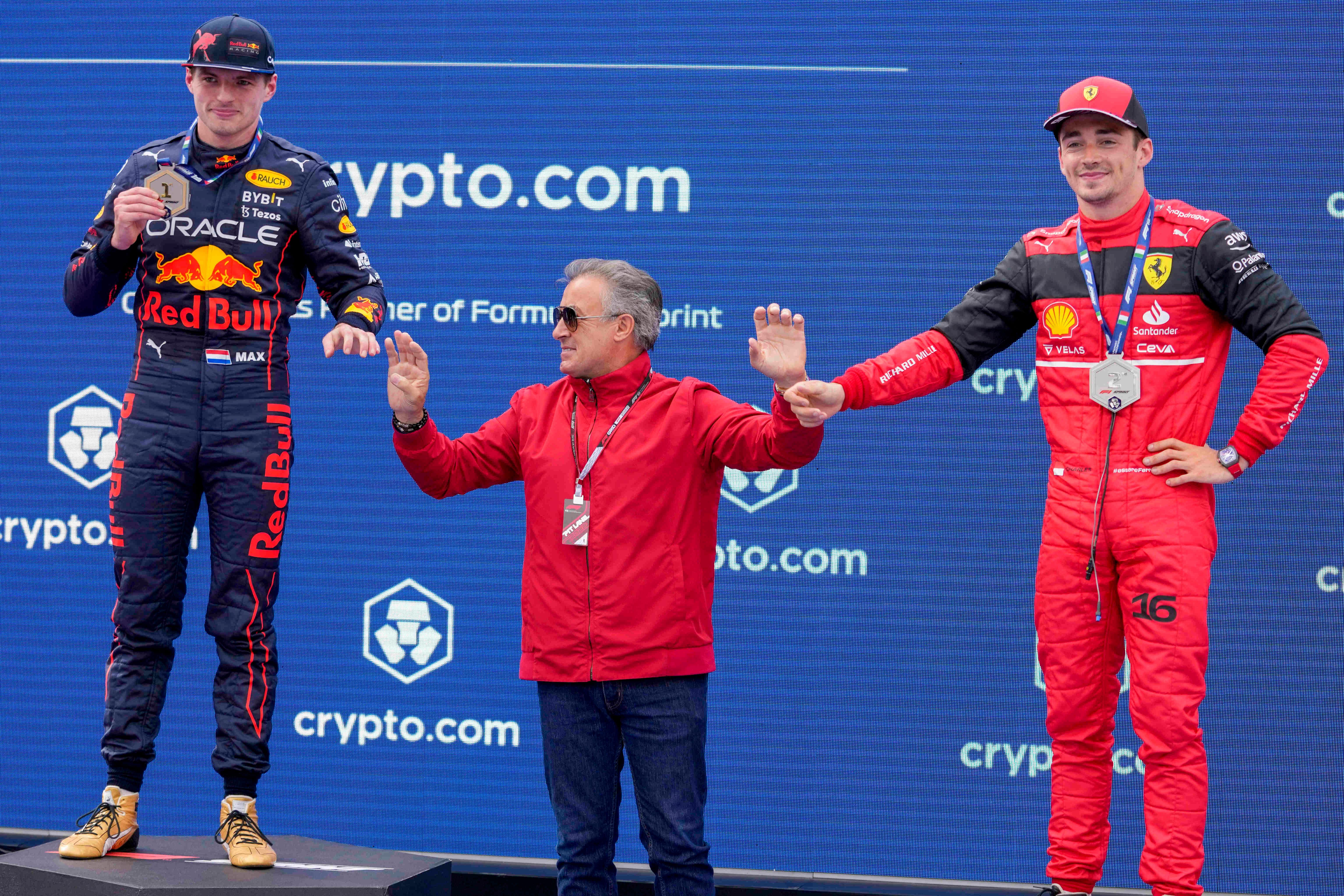 F1: sfida a Imola tra Verstappen e Leclerc, primo round all'olandese