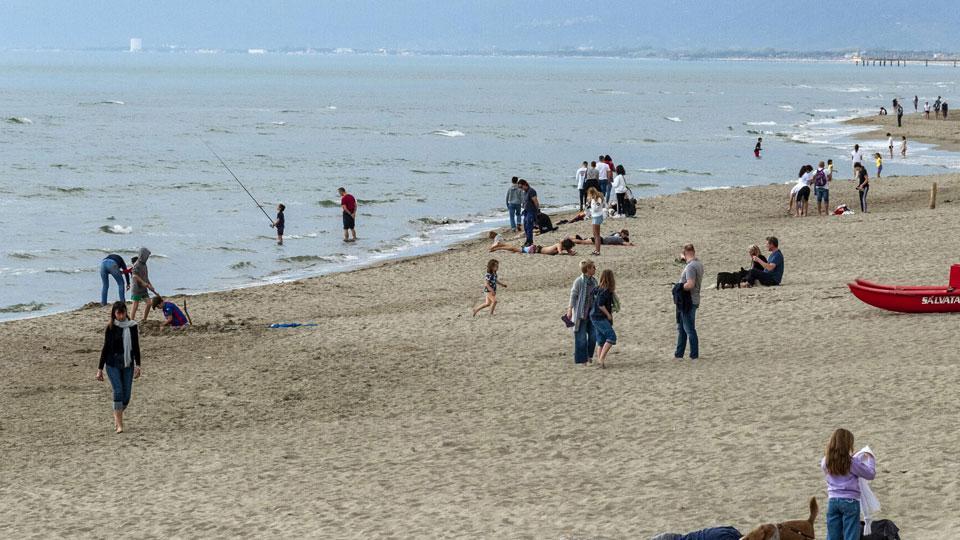 Ponte rovinato, vincono le città d’arte. In Versilia cancellato fino al 40% delle prenotazioni