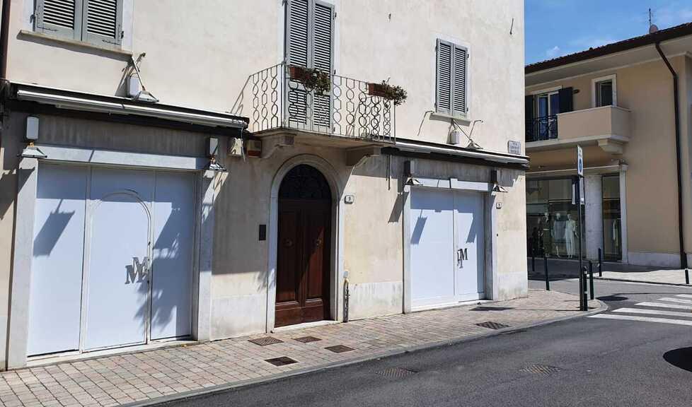 Forte dei Marmi, chiude la boutique Morini: in arrivo un altro marchio