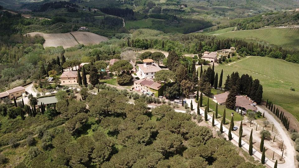 Veduta dall’alto della tenuta di Sticciano nelle campagne di Certaldo Sotto