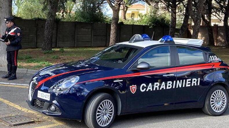 Cecina, consulente del lavoro indagata per gli ammanchi. L'accusa: così si intascava i soldi