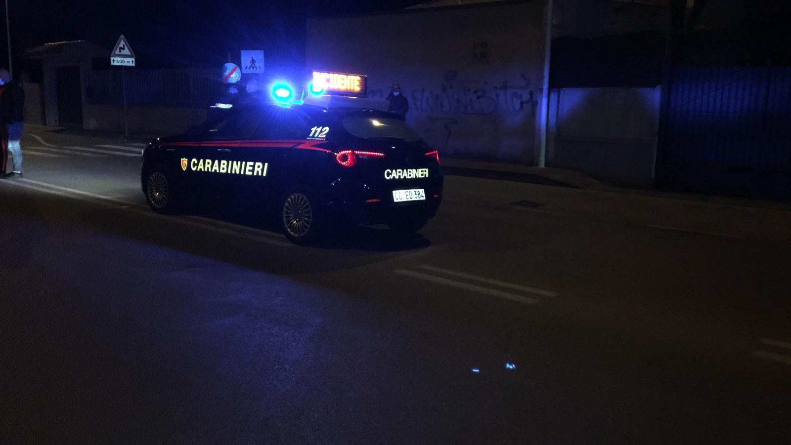 Gli rubano il fuoristrada sotto casa, lo ritrovano i carabinieri nella campagna di Guasila
