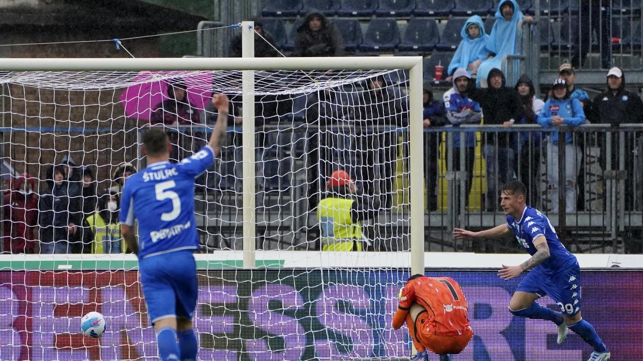 Il gol del 2-2 segnato da Andrea Pinamonti