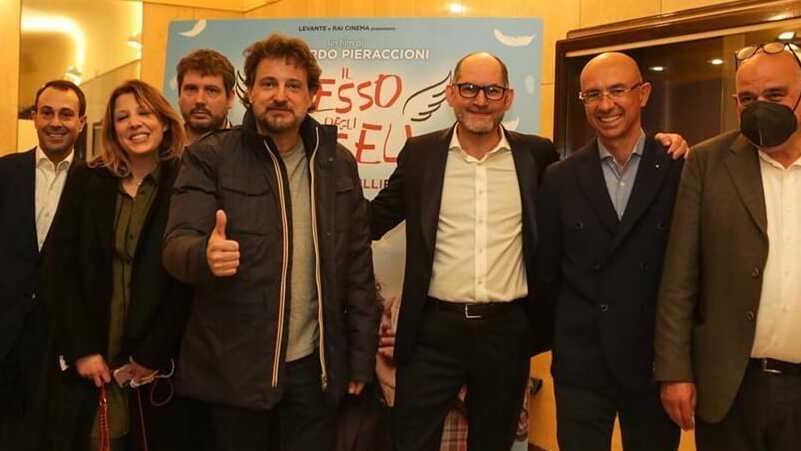 Pieraccioni con Borrelli, Puccinelli, Gialdini, Giuntini. A destra, Ragghianti