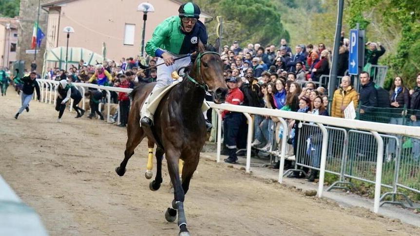 Buti, il Palio è di nuovo di Ascensione: Umatilla e Putzu sono imprendibili
