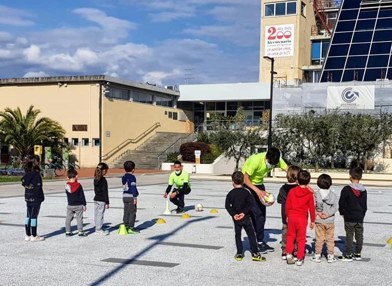 In forma negli spazi pubblici: ecco le palestre all’aperto a Capannori 