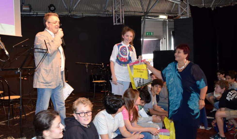 Modena. Gemme preziose, 500 ragazzi si sfidano a colpi di poesia 