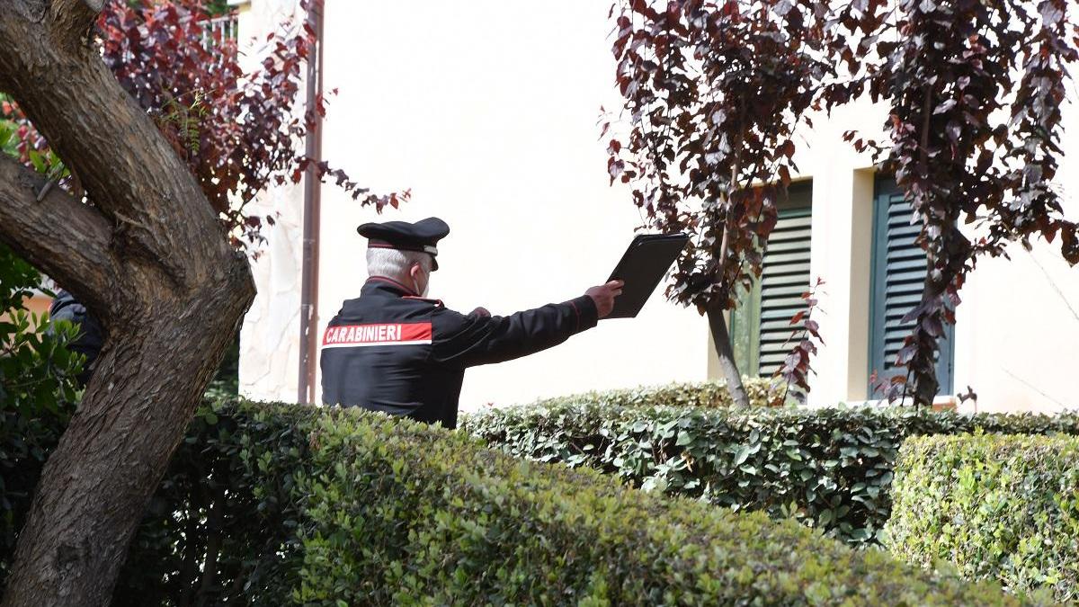 I carabinieri sul luogo della tragica aggressione