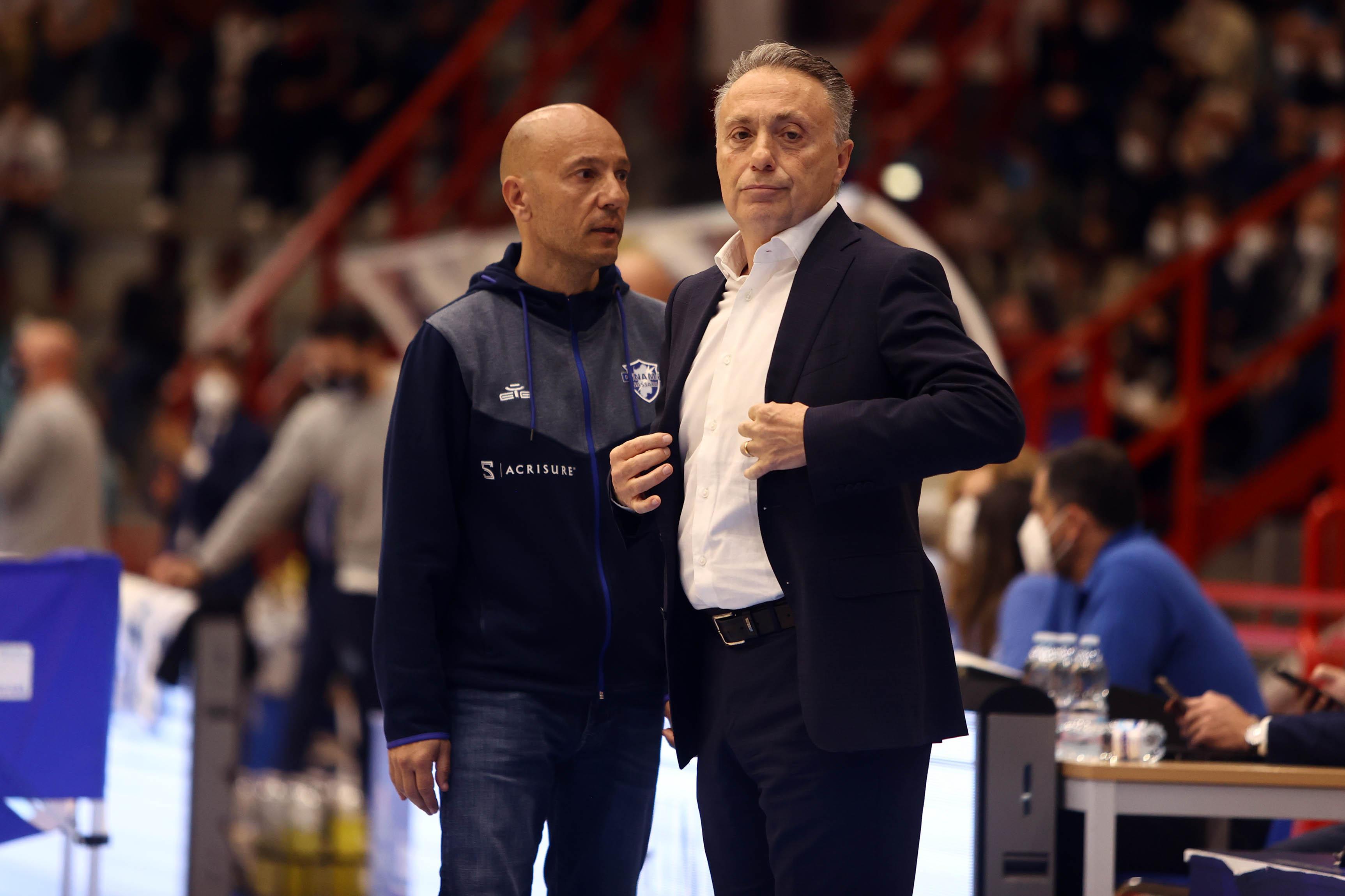 Basket, la Dinamo ospita Cremona: vittoria obbligatoria