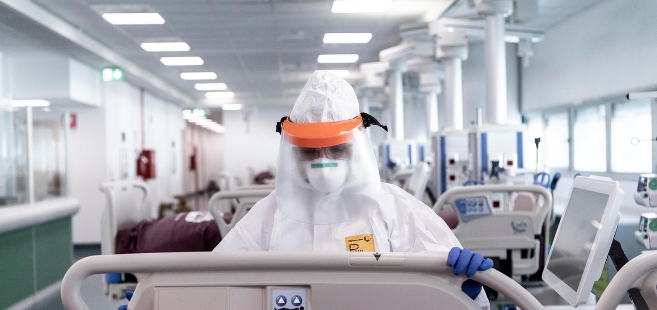 Coronavirus, un decesso e altri 373 nuovi positivi nel Ferrarese