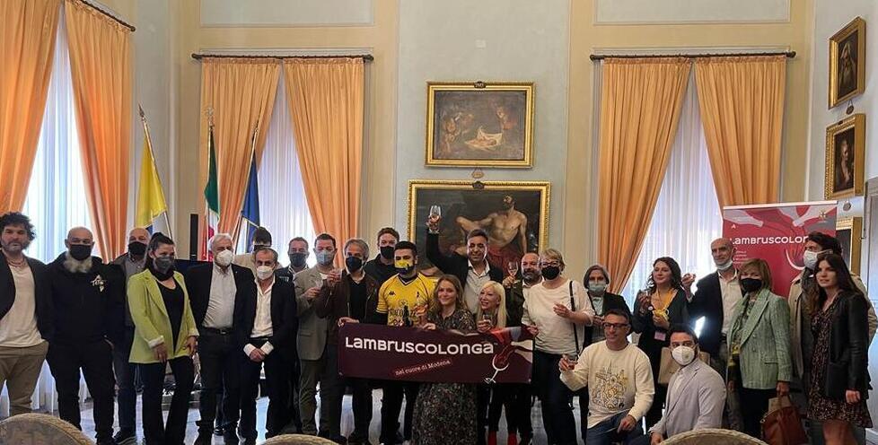 Modena, torna la Lambruscolonga tra “bragher” e “ciocapiat” 