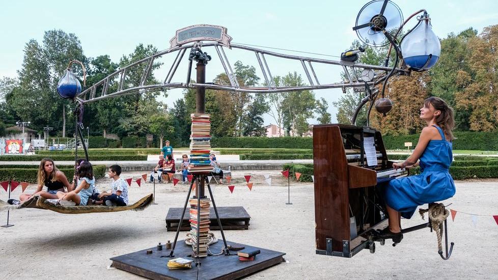 Modena, trasparenze torna ad abitare tra i modenesi e incanta con la magia dell’arte circense