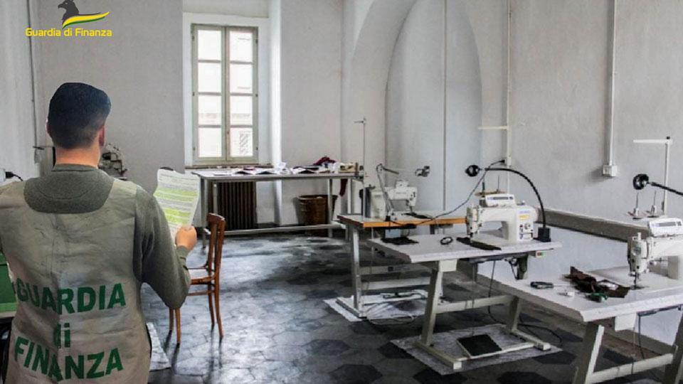 I macchinari sequestrati dalla finanza a San Miniato