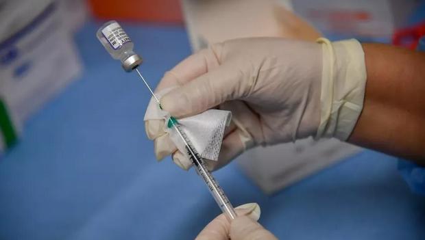 Covid, nuovi orari per le vaccinazioni a Ferrara e provincia