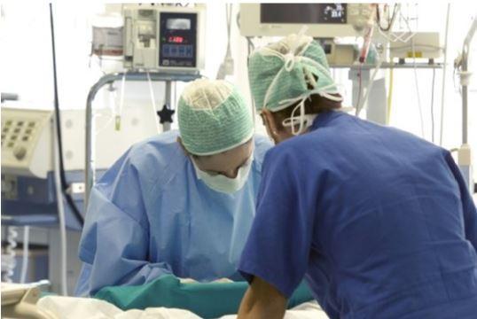 Aumentano i decessi e non scendono i ricoveri