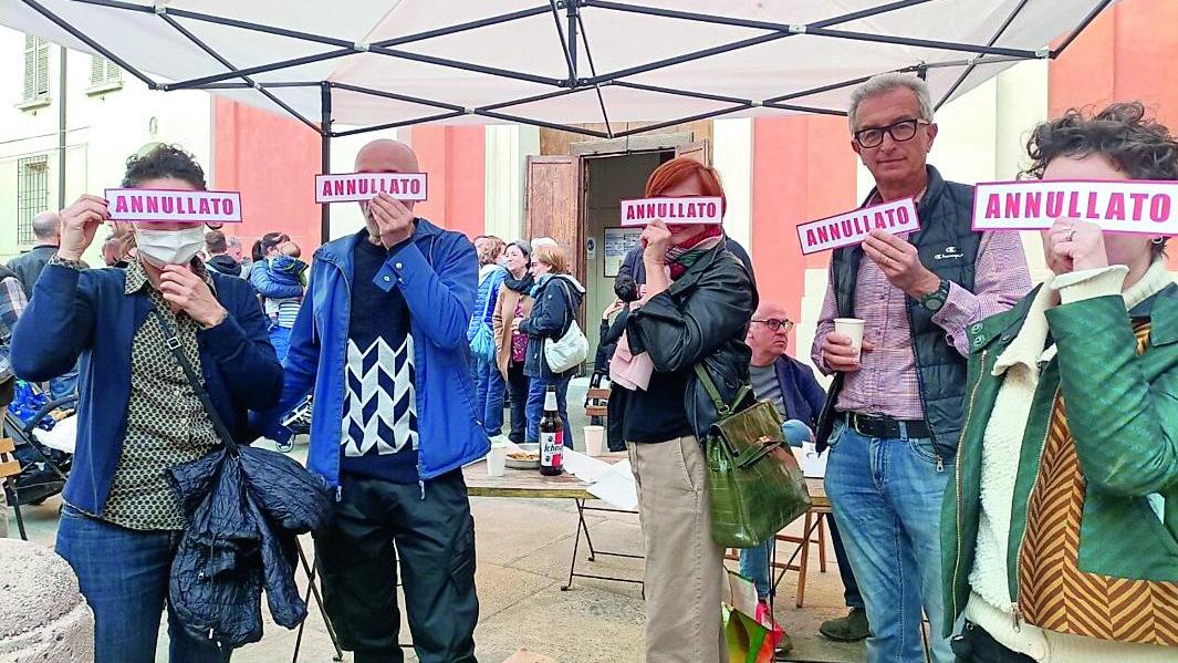 Reggio Emilia, Via Roma Zero boicotta Fotografia Europea