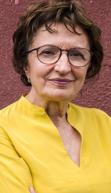 Modena, il Premio Buk Festival alla Di Pietrantonio: «Le ferite e le cicatrici entrano nei romanzi» 