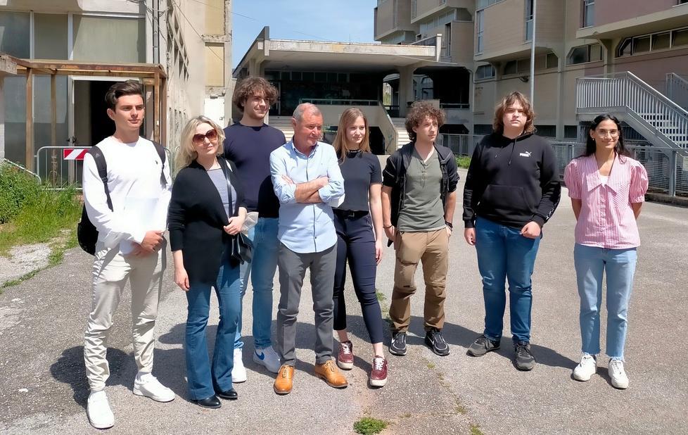 «Degrado insostenibile al Fedi-Fermi»: appello con 704 firme per un intervento 