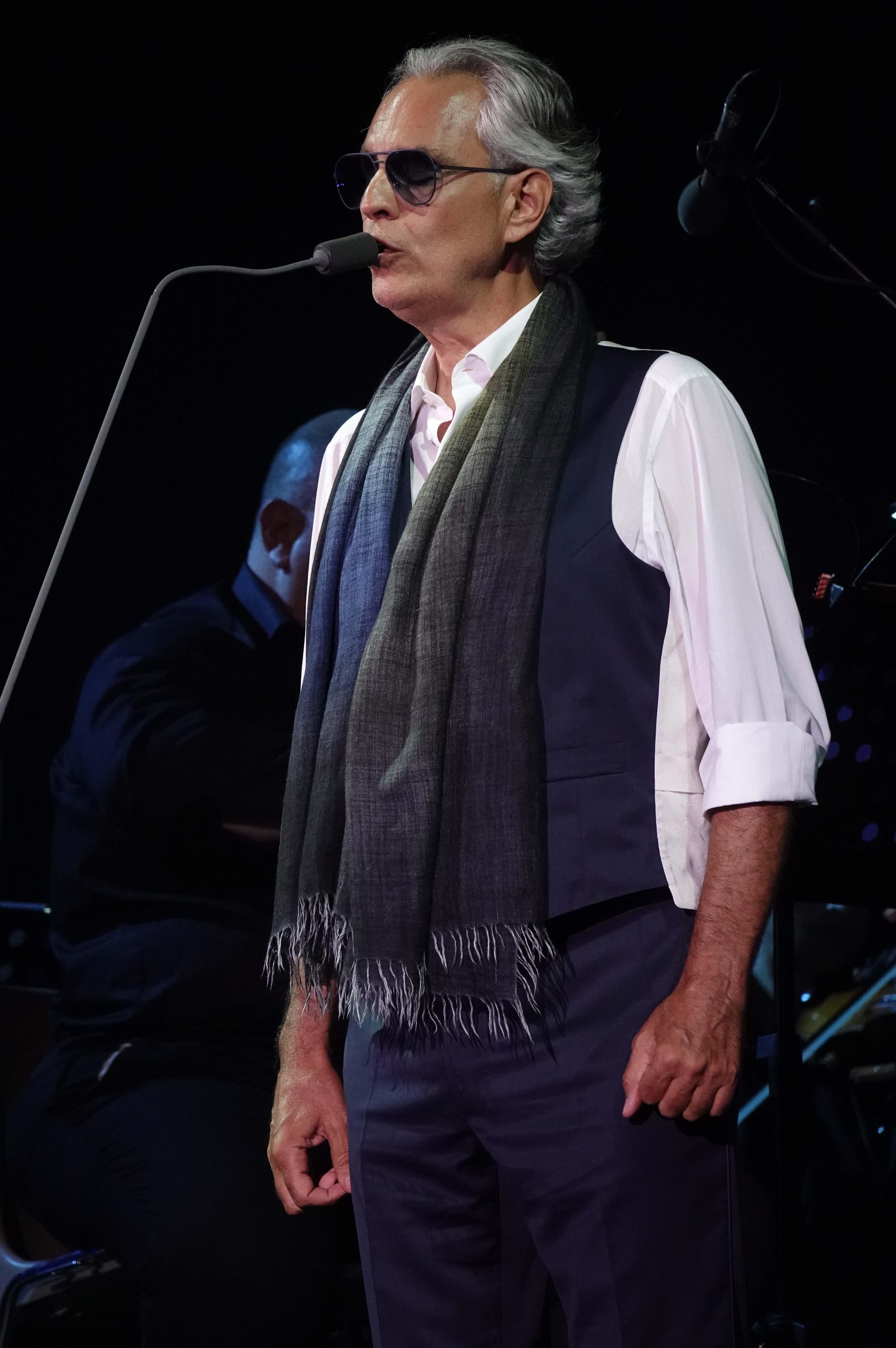 Andrea Bocelli: i ladri si sono introdotti nella sua villa in Versilia (Foto LaPresse)