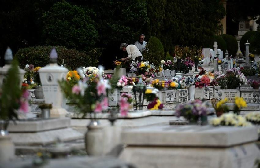 Latitante da nove anni arrestato al cimitero: dormiva nelle cappelle